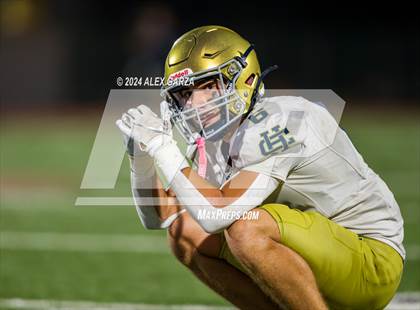 Thumbnail 3 in Central Catholic vs. Holy Cross photogallery.