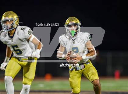 Thumbnail 2 in Central Catholic vs. Holy Cross photogallery.