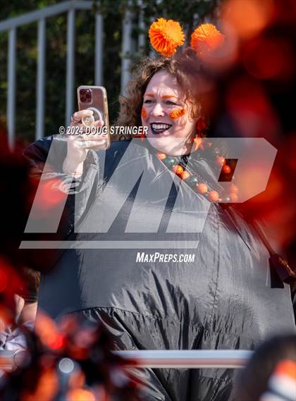 Thumbnail 2 in Summerville @ Sacred Heart Prep (CIF- Division 6A Championship) photogallery.