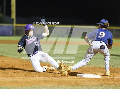 Thumbnail 1 in Morgan @ Lennard photogallery.