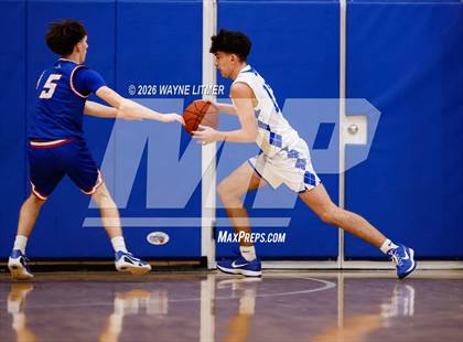 Thumbnail 3 in FR: Conner vs Covington Catholic photogallery.