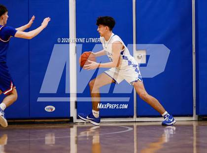 Thumbnail 2 in FR: Conner vs Covington Catholic photogallery.