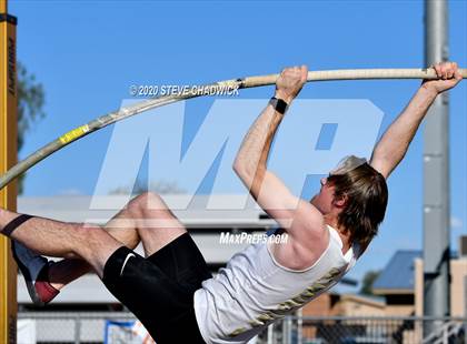 Thumbnail 2 in 5th Annual Small School Invitational (Pole Vault) photogallery.