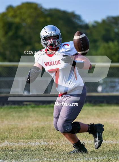 Thumbnail 1 in Vanlue @ Millersport photogallery.
