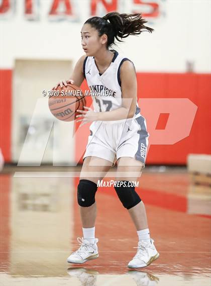 Thumbnail 1 in Saugus vs. Flintridge Prep (West Coast Holiday Festival) photogallery.