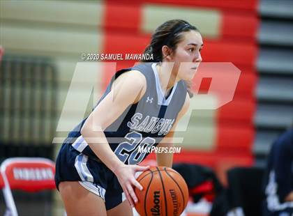 Thumbnail 2 in Saugus vs. Flintridge Prep (West Coast Holiday Festival) photogallery.