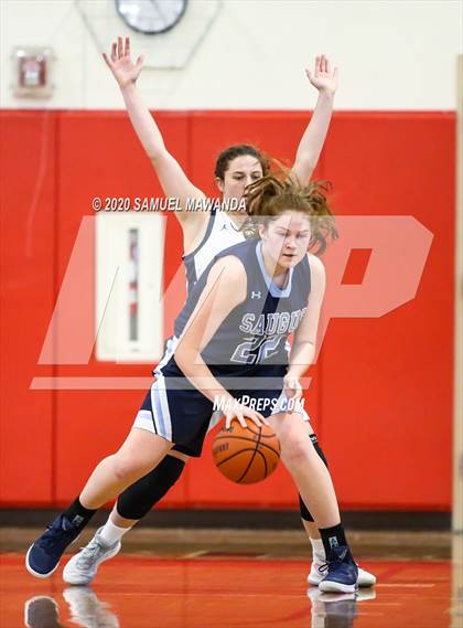 Thumbnail 3 in Saugus vs. Flintridge Prep (West Coast Holiday Festival) photogallery.
