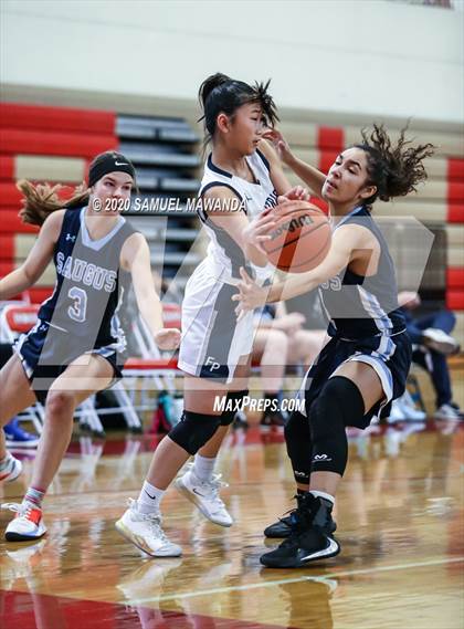 Thumbnail 3 in Saugus vs. Flintridge Prep (West Coast Holiday Festival) photogallery.