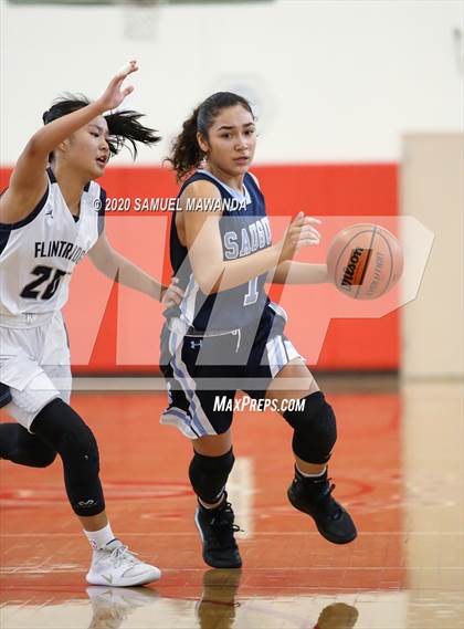 Thumbnail 1 in Saugus vs. Flintridge Prep (West Coast Holiday Festival) photogallery.