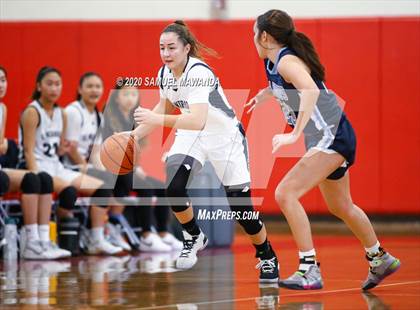 Thumbnail 1 in Saugus vs. Flintridge Prep (West Coast Holiday Festival) photogallery.
