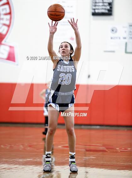 Thumbnail 3 in Saugus vs. Flintridge Prep (West Coast Holiday Festival) photogallery.