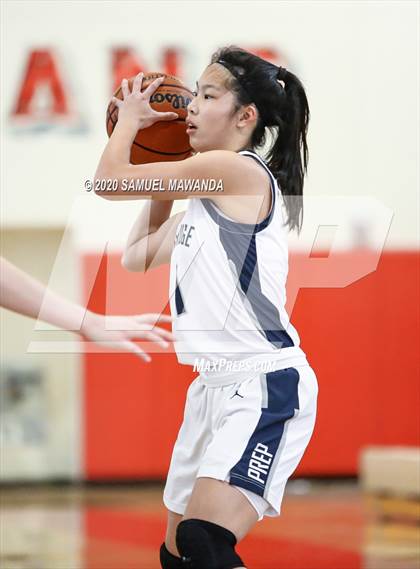 Thumbnail 2 in Saugus vs. Flintridge Prep (West Coast Holiday Festival) photogallery.