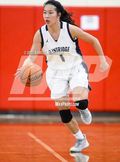 Thumbnail 3 in Saugus vs. Flintridge Prep (West Coast Holiday Festival) photogallery.