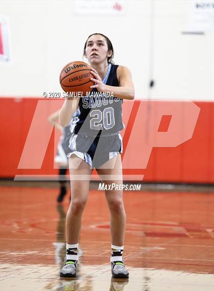 Thumbnail 2 in Saugus vs. Flintridge Prep (West Coast Holiday Festival) photogallery.