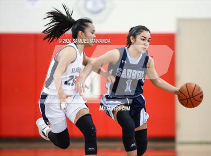 Thumbnail 3 in Saugus vs. Flintridge Prep (West Coast Holiday Festival) photogallery.