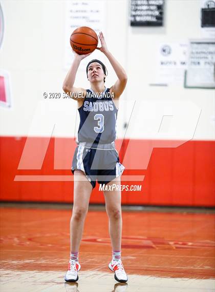 Thumbnail 2 in Saugus vs. Flintridge Prep (West Coast Holiday Festival) photogallery.
