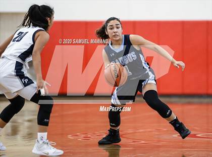 Thumbnail 3 in Saugus vs. Flintridge Prep (West Coast Holiday Festival) photogallery.