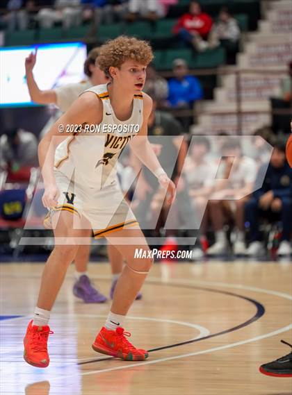 Thumbnail 2 in Victor vs North Rockland (NYSPHSAA Class A Finals) photogallery.