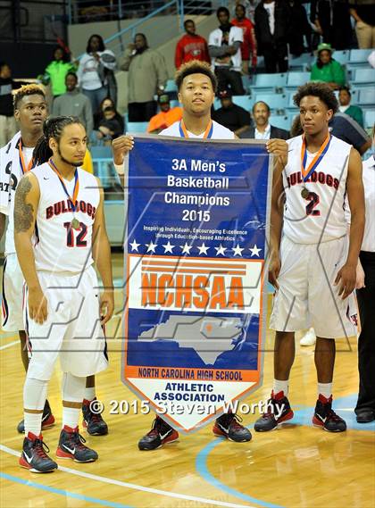 Thumbnail 2 in Terry Sanford vs. Ashbrook (NCHSAA 3A Final) photogallery.