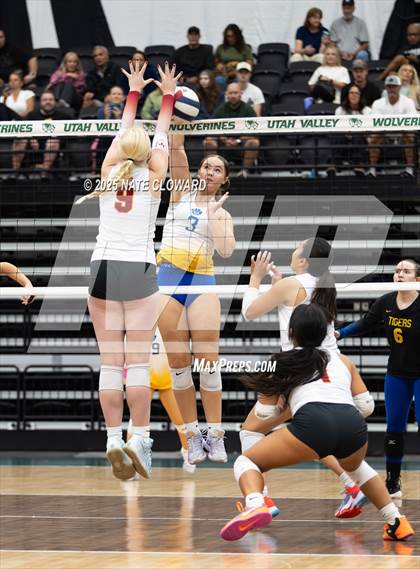 Thumbnail 1 in Orem vs. Lone Peak photogallery.