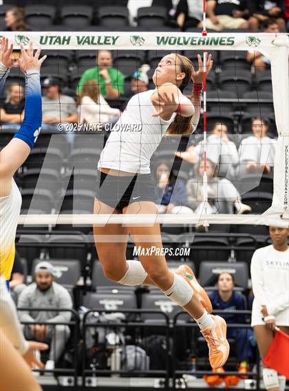 Thumbnail 3 in Orem vs. Lone Peak photogallery.