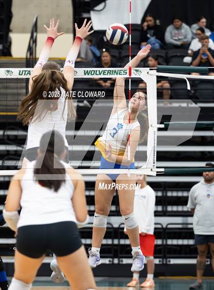 Thumbnail 1 in Orem vs. Lone Peak photogallery.