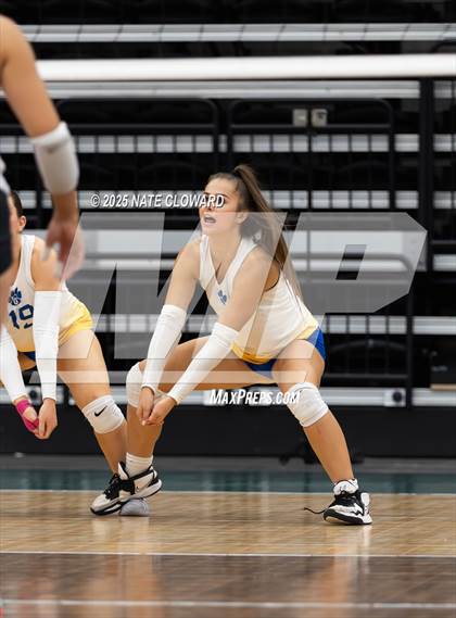 Thumbnail 1 in Orem vs. Lone Peak photogallery.