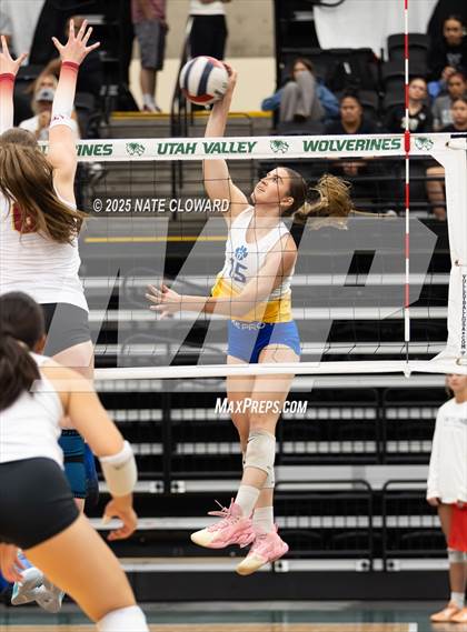 Thumbnail 2 in Orem vs. Lone Peak photogallery.