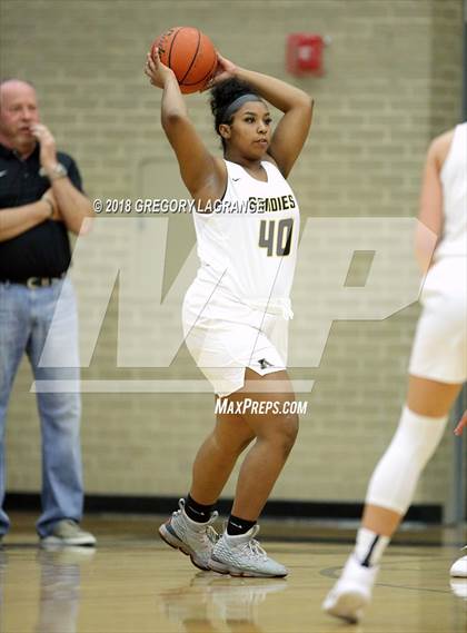 Thumbnail 1 in Shadow Creek vs Amarillo photogallery.
