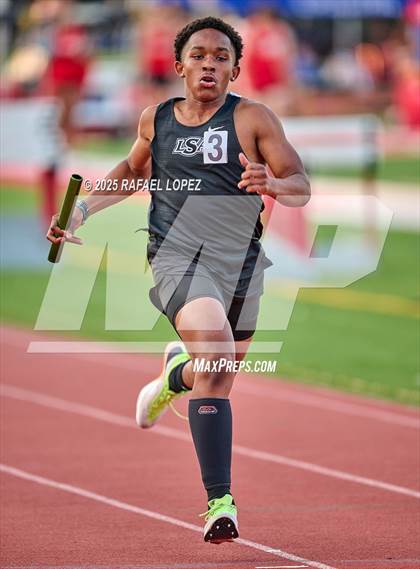 Thumbnail 3 in Eagle No Tax Relays (4x200M) photogallery.