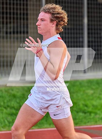 Thumbnail 2 in Eagle No Tax Relays (4x200M) photogallery.