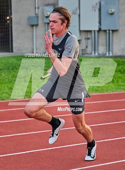 Thumbnail 2 in Eagle No Tax Relays (4x200M) photogallery.