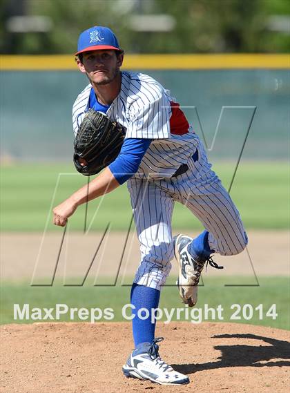 Thumbnail 3 in Manogue @ Reno (NIAA Northern Nevada D1 Regional Tournament) photogallery.