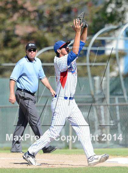 Thumbnail 1 in Manogue @ Reno (NIAA Northern Nevada D1 Regional Tournament) photogallery.