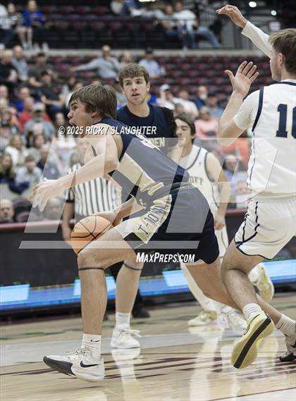 Thumbnail 2 in Althoff Catholic vs. Teutopolis (IHSA Class 2A Super-Sectionals) photogallery.