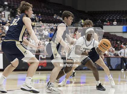 Thumbnail 3 in Althoff Catholic vs. Teutopolis (IHSA Class 2A Super-Sectionals) photogallery.