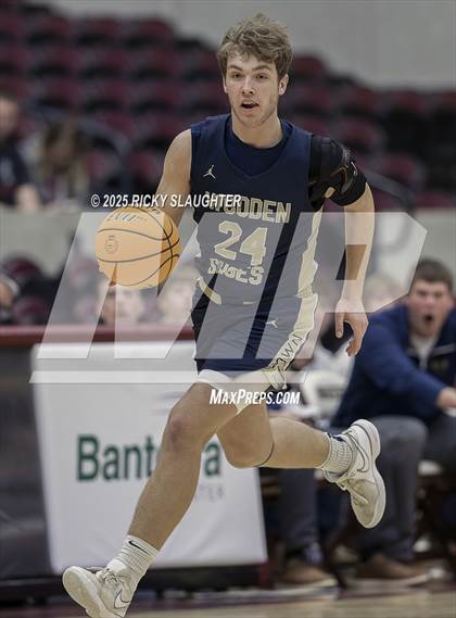 Thumbnail 1 in Althoff Catholic vs. Teutopolis (IHSA Class 2A Super-Sectionals) photogallery.