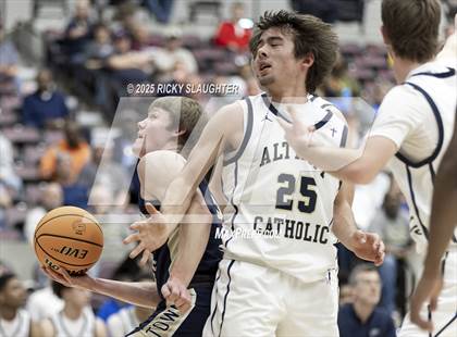 Thumbnail 1 in Althoff Catholic vs. Teutopolis (IHSA Class 2A Super-Sectionals) photogallery.