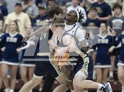 Thumbnail 1 in Althoff Catholic vs. Teutopolis (IHSA Class 2A Super-Sectionals) photogallery.