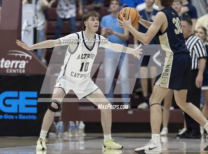 Thumbnail 1 in Althoff Catholic vs. Teutopolis (IHSA Class 2A Super-Sectionals) photogallery.