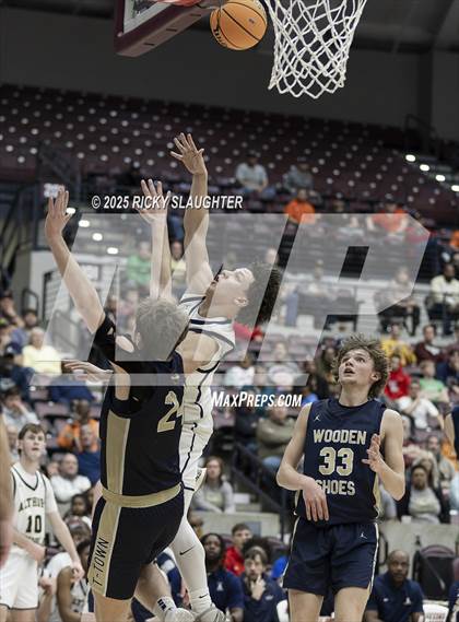Thumbnail 1 in Althoff Catholic vs. Teutopolis (IHSA Class 2A Super-Sectionals) photogallery.