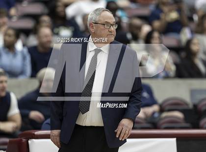 Thumbnail 1 in Althoff Catholic vs. Teutopolis (IHSA Class 2A Super-Sectionals) photogallery.