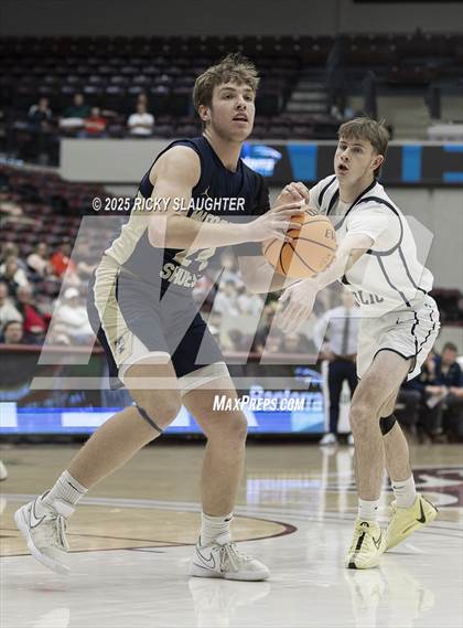 Thumbnail 3 in Althoff Catholic vs. Teutopolis (IHSA Class 2A Super-Sectionals) photogallery.