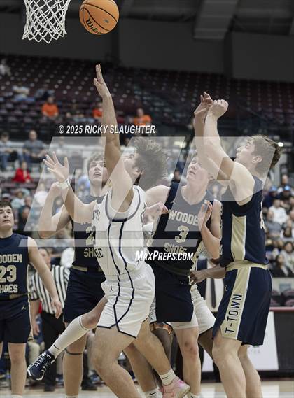 Thumbnail 2 in Althoff Catholic vs. Teutopolis (IHSA Class 2A Super-Sectionals) photogallery.