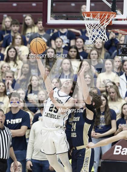 Thumbnail 1 in Althoff Catholic vs. Teutopolis (IHSA Class 2A Super-Sectionals) photogallery.