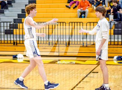 Thumbnail 1 in Ozark vs Blue Valley North (West Boy's Varsity Tournament) photogallery.