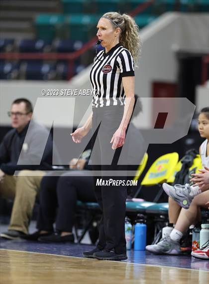 Thumbnail 3 in Regis Jesuit vs. Monarch (CHSAA 6A Great 8) photogallery.