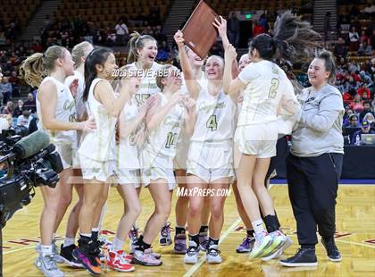 Thumbnail 1 in Regis Jesuit vs. Monarch (CHSAA 6A Great 8) photogallery.