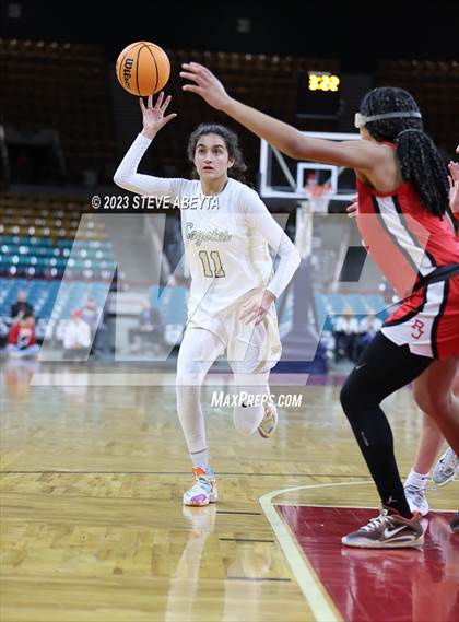 Thumbnail 2 in Regis Jesuit vs. Monarch (CHSAA 6A Great 8) photogallery.