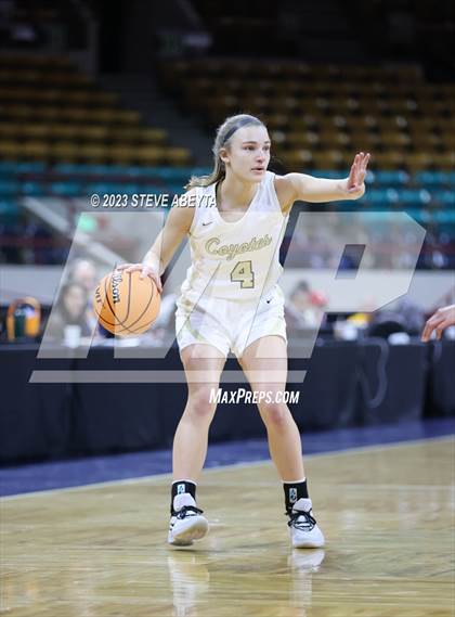 Thumbnail 2 in Regis Jesuit vs. Monarch (CHSAA 6A Great 8) photogallery.